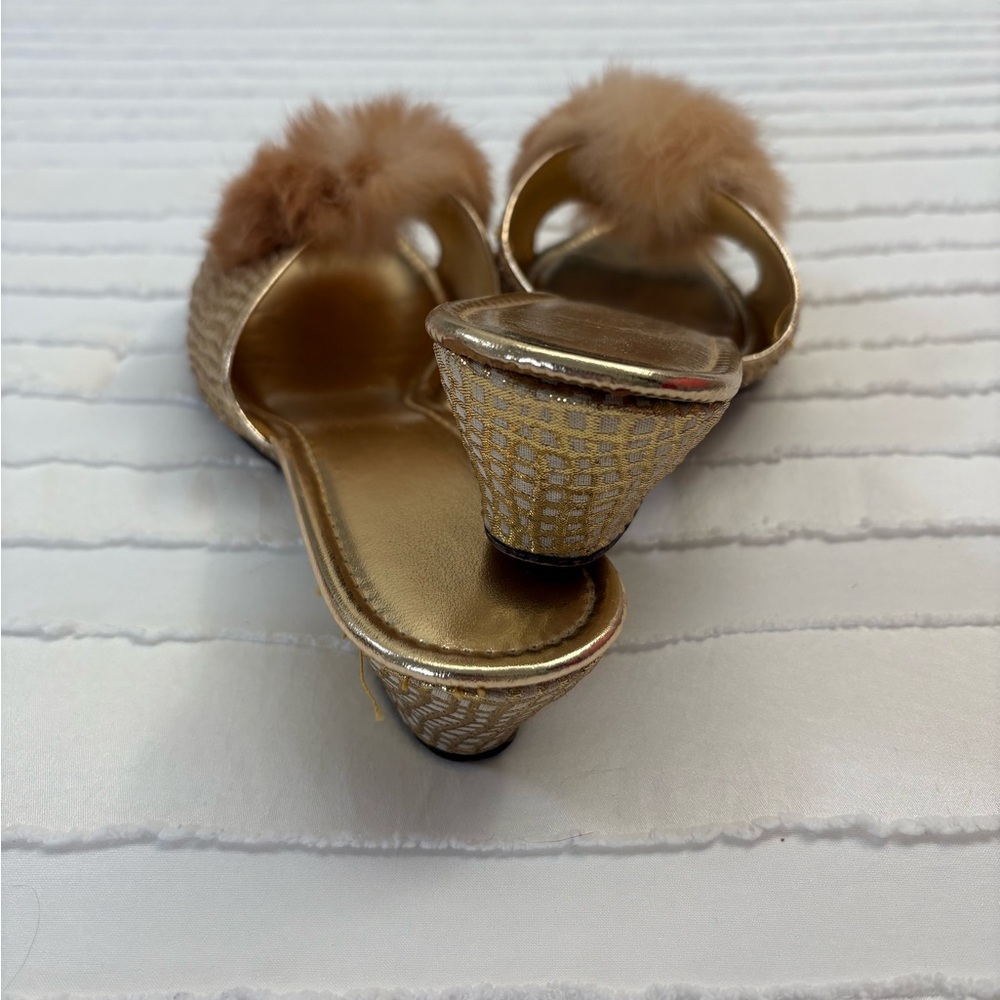 Elegant Gold Women's Slide Sandals with Faux Fur Pom - Picture 4 of 7